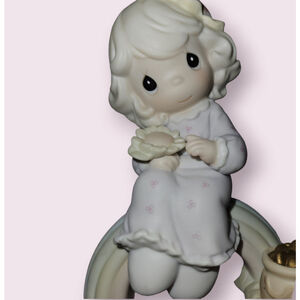 Precious Moments Figurine Dreams Really Do Come True White Gold (Vintage)